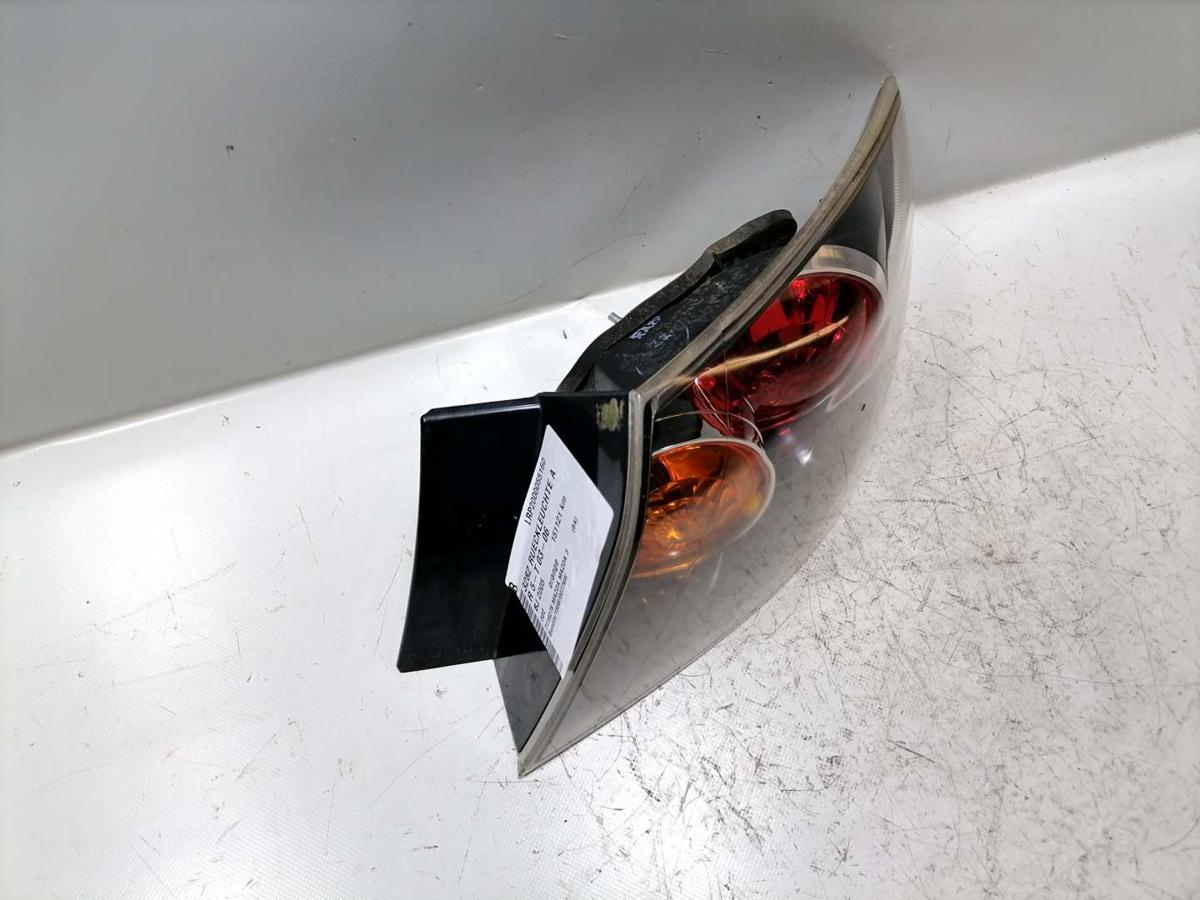 Mazda 3 BK original R&uuml;cklicht R&uuml;ckleuchte rechts Flie&szlig;heck Vorfacelift BJ05